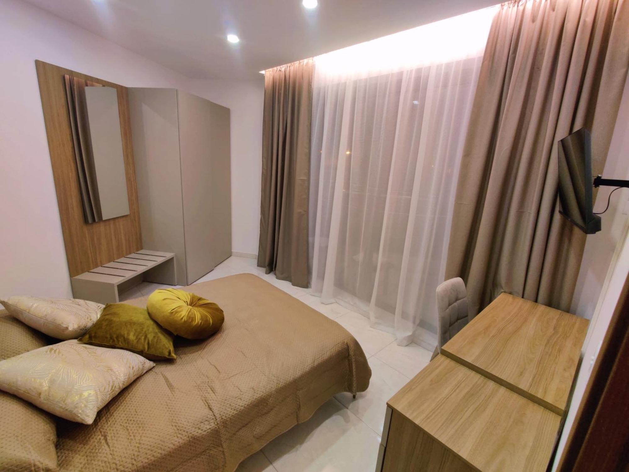 Diamond Residence Qawra - Side Sea View セント・ポールズ・ベイ エクステリア 写真